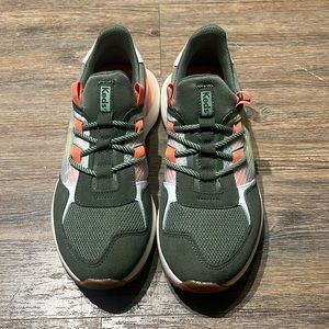 KEDS - Tiasa Trail Olive W Sz 8.5